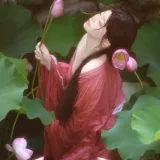 一只毛毛帽《年06月月票》主题写真：105张全套美图，含10个视频