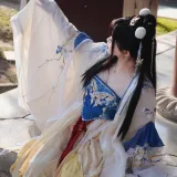 一只毛毛帽《年07月月票》主题写真：109张全套美图，含9个视频