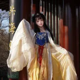 一只毛毛帽《年07月月票》主题写真：109张全套美图，含9个视频