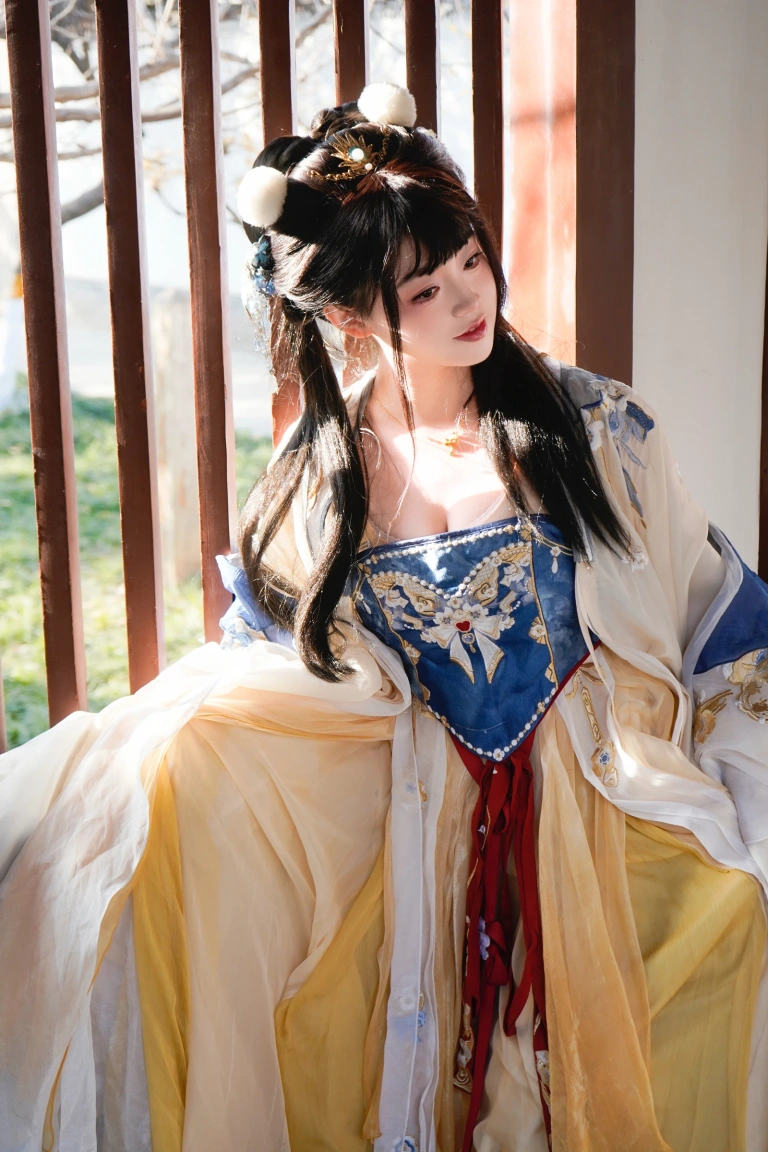 一只毛毛帽《年07月月票》主题写真：109张全套美图，含9个视频