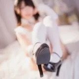 神楽坂真冬第五季序号87《毛绒白兔》主题写真：75张全套美图，含2个视频