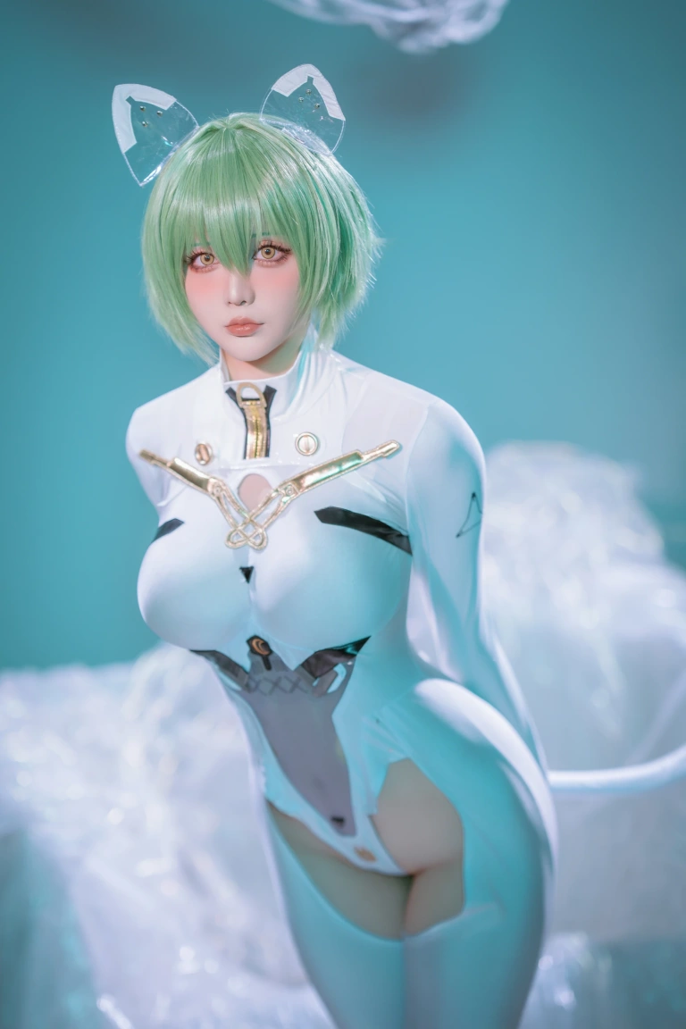 星之迟迟《年06月计划a碧蓝航线纳西莫夫》主题写真：34张全套美图