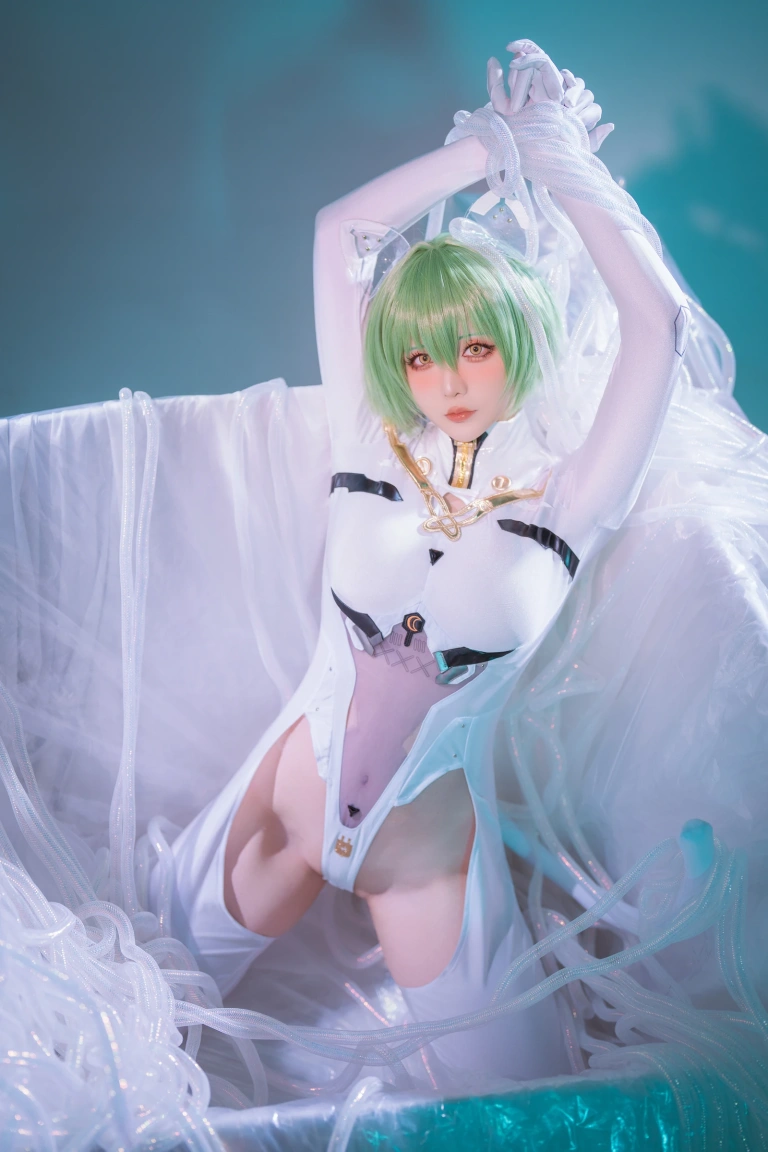 星之迟迟《年06月计划a碧蓝航线纳西莫夫》主题写真：34张全套美图