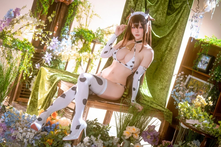 星之迟迟《年03月上2樫野碧蓝航线》主题写真：59张全套美图