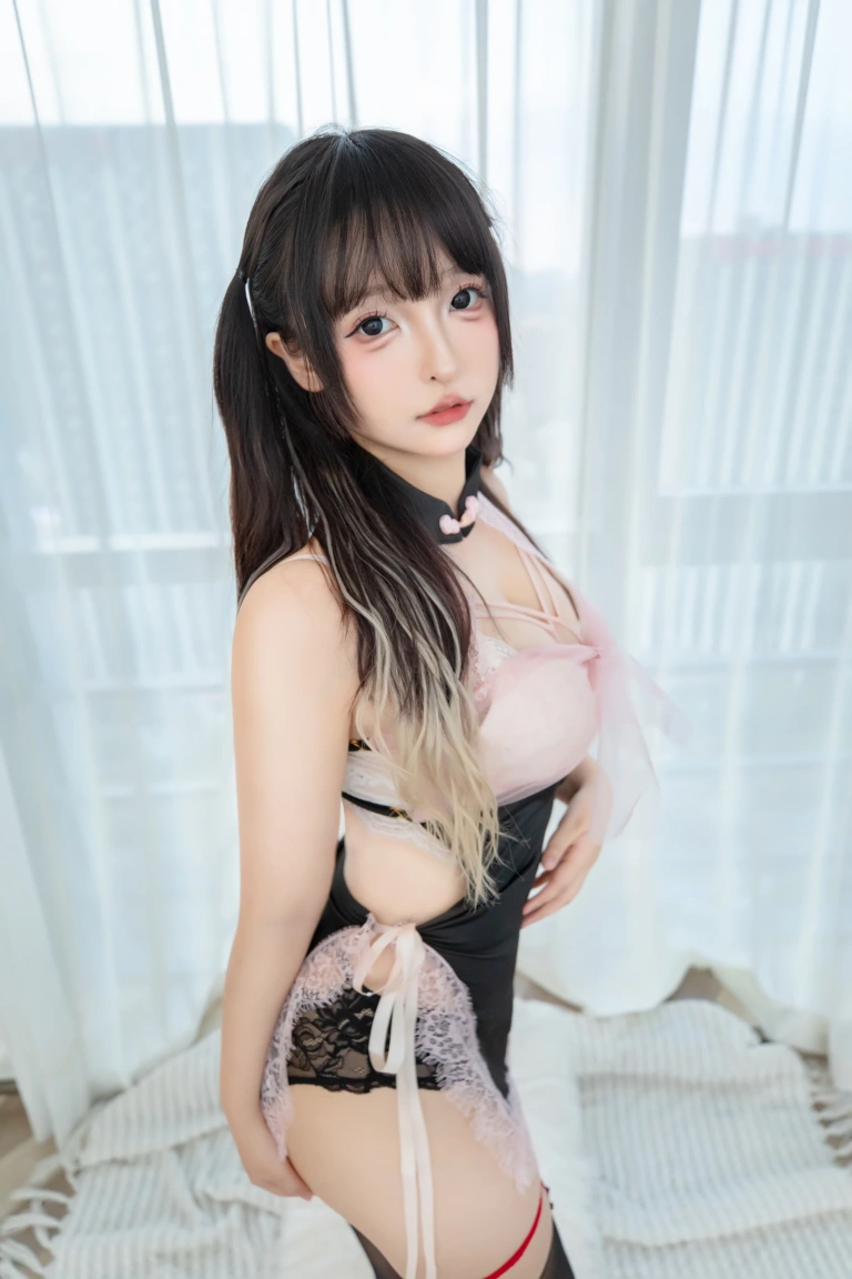 神楽坂真冬《攻速双马尾》主题写真：75张全套美图，含2个视频