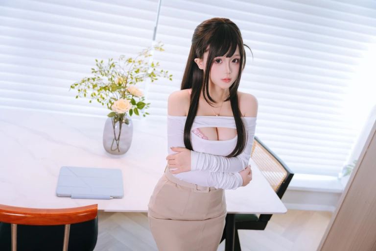 日奈娇《上门家教》主题写真：189张全套美图，含5个视频