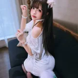 日奈娇《家里的猫》主题写真：180张全套美图，含5个视频