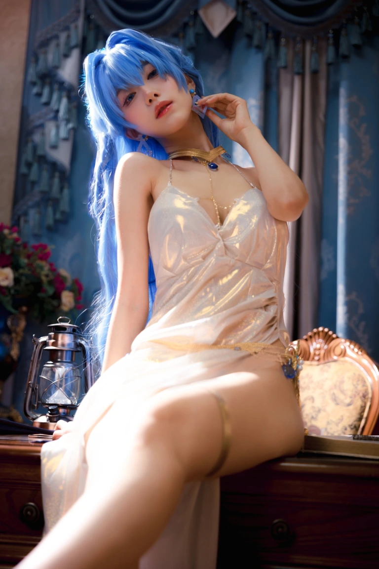 shika小鹿鹿《胜利女神海伦》主题写真：37张全套美图