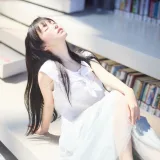 shika小鹿鹿《图书馆》主题写真：16张全套美图