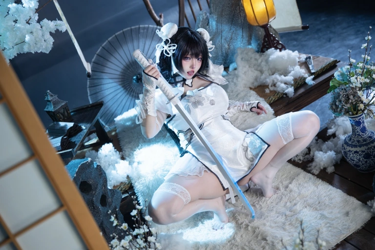 soso嗖嗖《殷紫萍永劫小师妹玉髓冰心》主题写真：58张全套美图，含1个视频