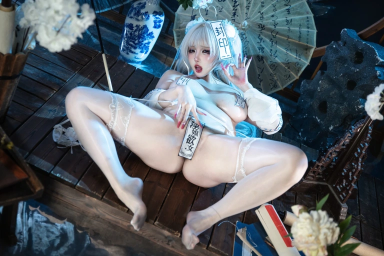 soso嗖嗖《魔化小师妹银娘玉女》主题写真：34张全套美图