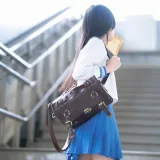 桜桃喵《地铁jk》主题写真：33张全套美图