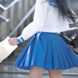 桜桃喵《地铁jk》主题写真：33张全套美图