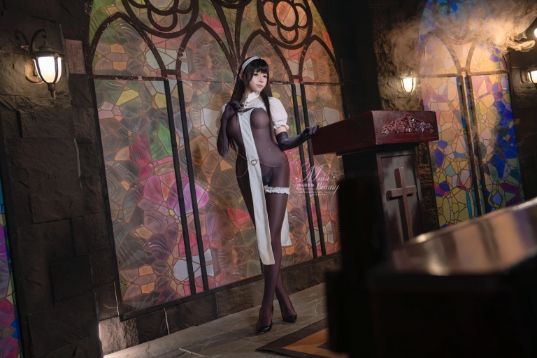 Yiko湿润兔《布道圣女&Abracadabra·傲慢扭胯舞 [72P1V-1.71GB]》主题写真：73张全套美图，含1个视频
