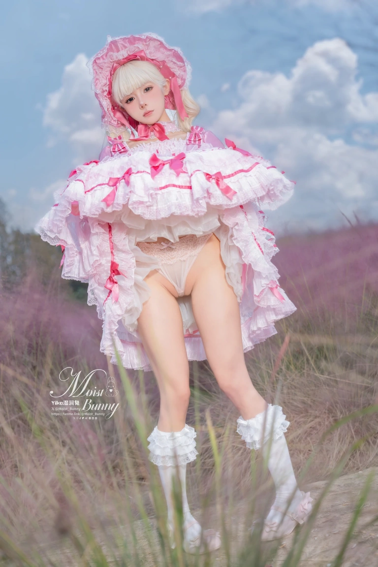 Yiko湿润兔《丝绒粉黛&小舞蹈 [85P2V-2.01GB]》主题写真：86张全套美图，含2个视频