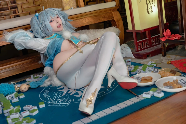 Yiko湿润兔《妙手回春-芙洛伦&E：ku [77P1V-1.53GB]》主题写真：78张全套美图，含1个视频