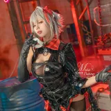 Yiko湿润兔《愚夜密函-W [71P1V-1.29GB]》主题写真：71张全套美图，含1个视频