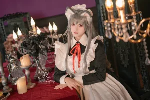 Yiko湿润兔《2025年2月月票特典 菲奇子女仆 [43P1V-1.41GB]》主题写真：43张全套美图，含1个视频