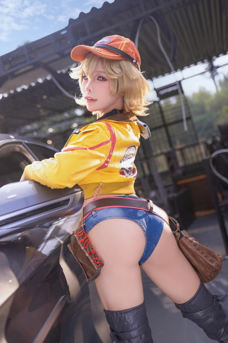 Yiko湿润兔《FF15-希德妮奥拉姆 [95P1V-1.61GB]》主题写真：95张全套美图，含1个视频