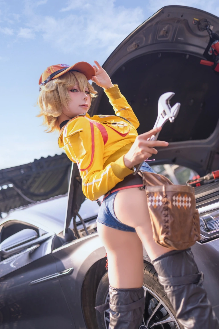 Yiko湿润兔《FF15-希德妮奥拉姆 [95P1V-1.61GB]》主题写真：95张全套美图，含1个视频