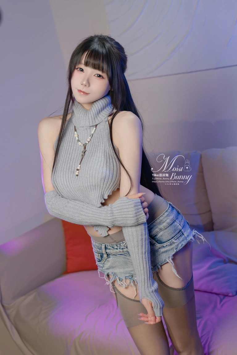 Yiko湿润兔《陪玩少女&Gee [139P2V-2.90GB]》主题写真：140张全套美图，含2个视频