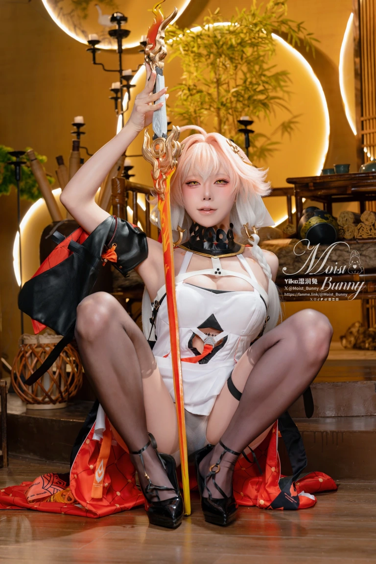 Yiko湿润兔《炽羽策阵星-长离&繁花 [111P4V-3.57GB]》主题写真：112张全套美图，含5个视频