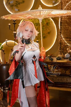 Yiko湿润兔《炽羽策阵星-长离&繁花 [111P4V-3.57GB]》主题写真：112张全套美图，含5个视频