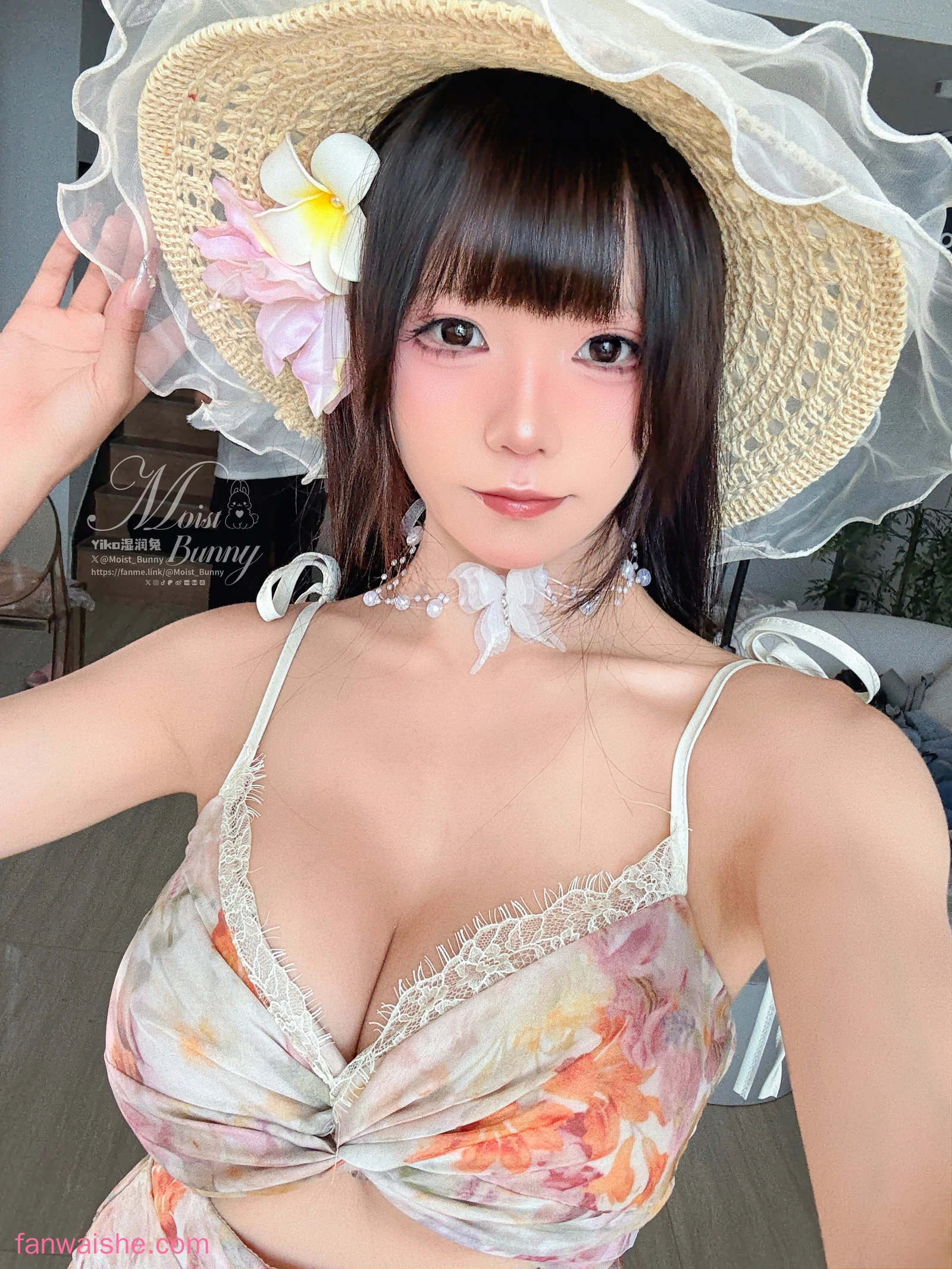 Yiko湿润兔 Yiko湿润兔 NO.028 - 粉红假日 [97P3V-2.17GB]