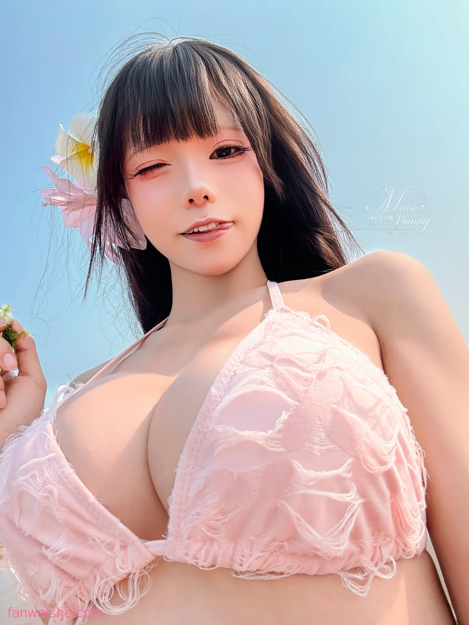Yiko湿润兔 Yiko湿润兔 NO.028 - 粉红假日 [97P3V-2.17GB]