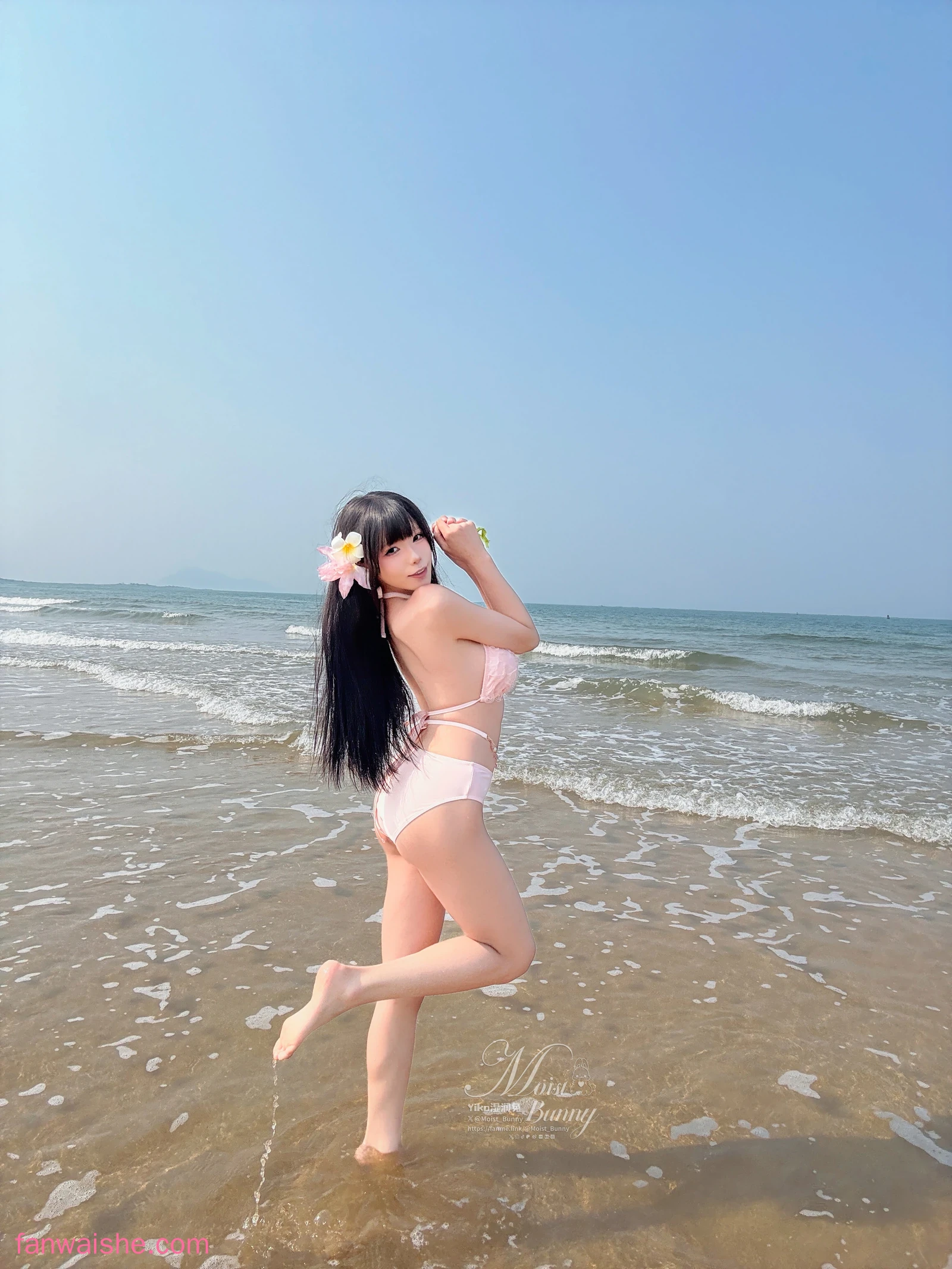 Yiko湿润兔 Yiko湿润兔 NO.028 - 粉红假日 [97P3V-2.17GB]