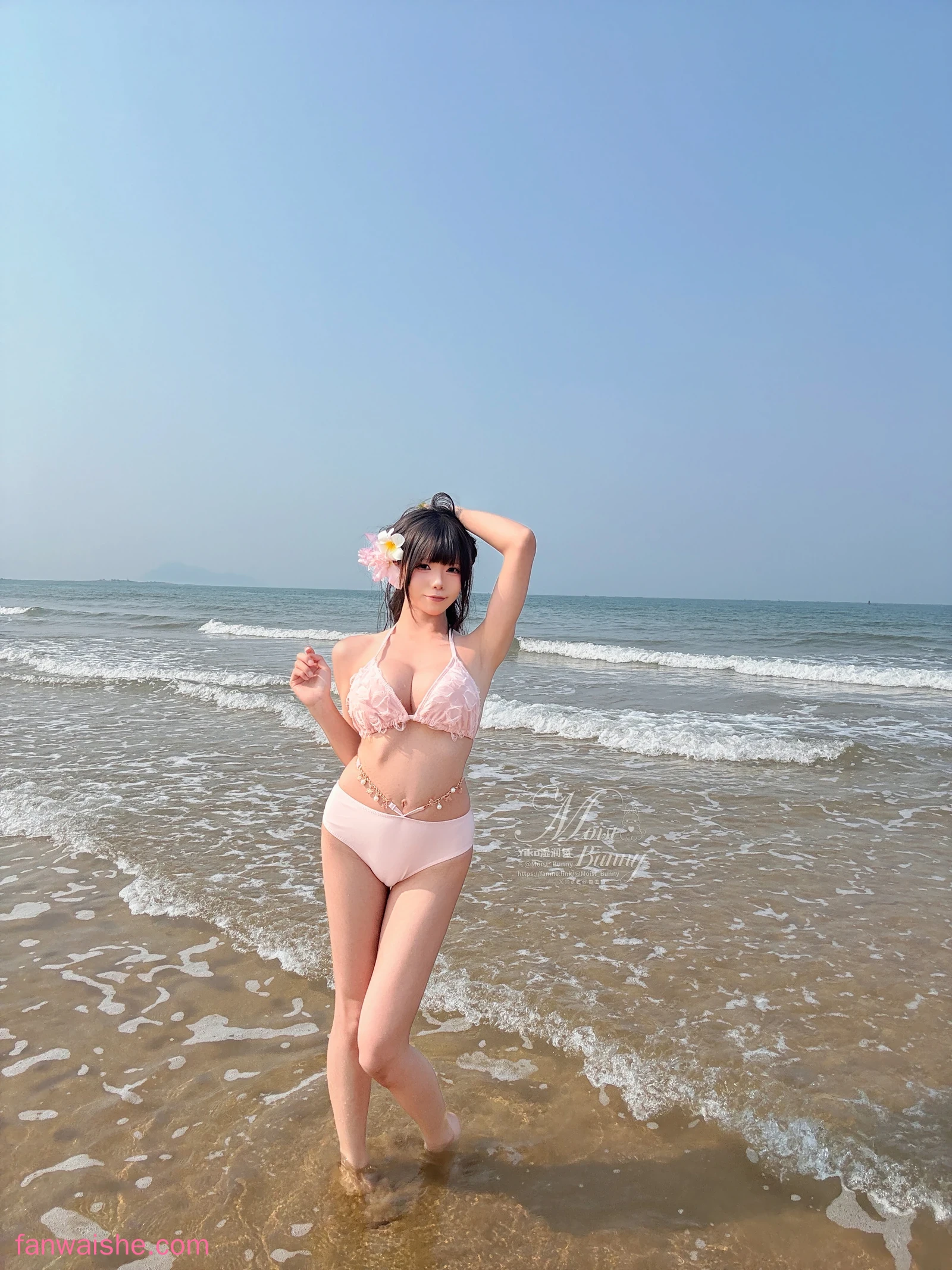 Yiko湿润兔 Yiko湿润兔 NO.028 - 粉红假日 [97P3V-2.17GB]