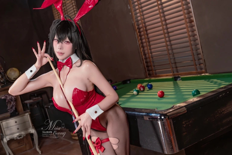 Yiko湿润兔《绮愿良宵-大凤 [77P1V-2.57GB]》主题写真：78张全套美图，含1个视频