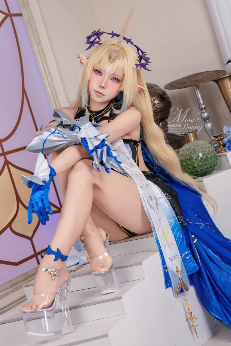 Yiko湿润兔《鸣潮 芙露德莉斯 [101P2V-1.98GB]》主题写真：101张全套美图，含2个视频