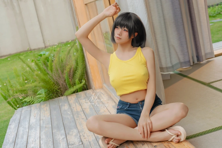 Yiko湿润兔《田舍生活 [95P1V-2.32GB]》主题写真：96张全套美图，含1个视频