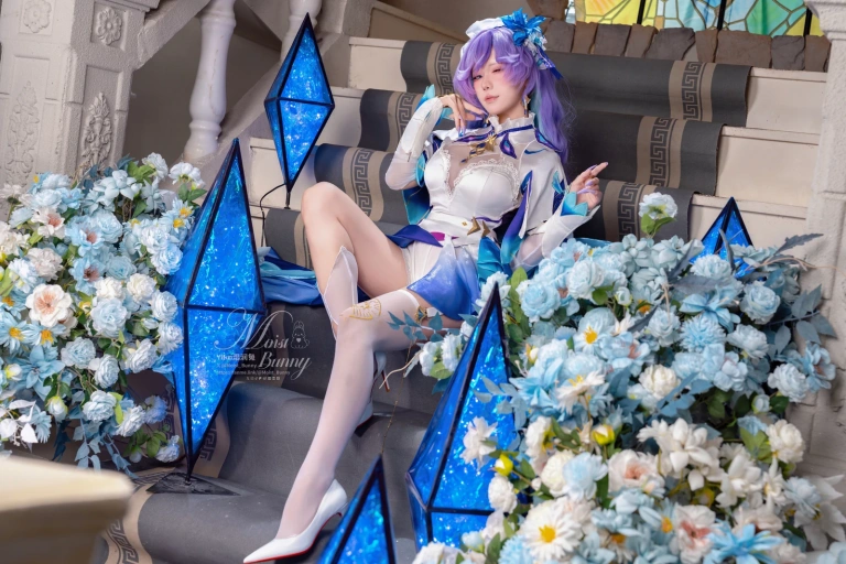 Yiko湿润兔《鸣潮 坎特蕾拉》主题写真：115张全套美图，含3个视频