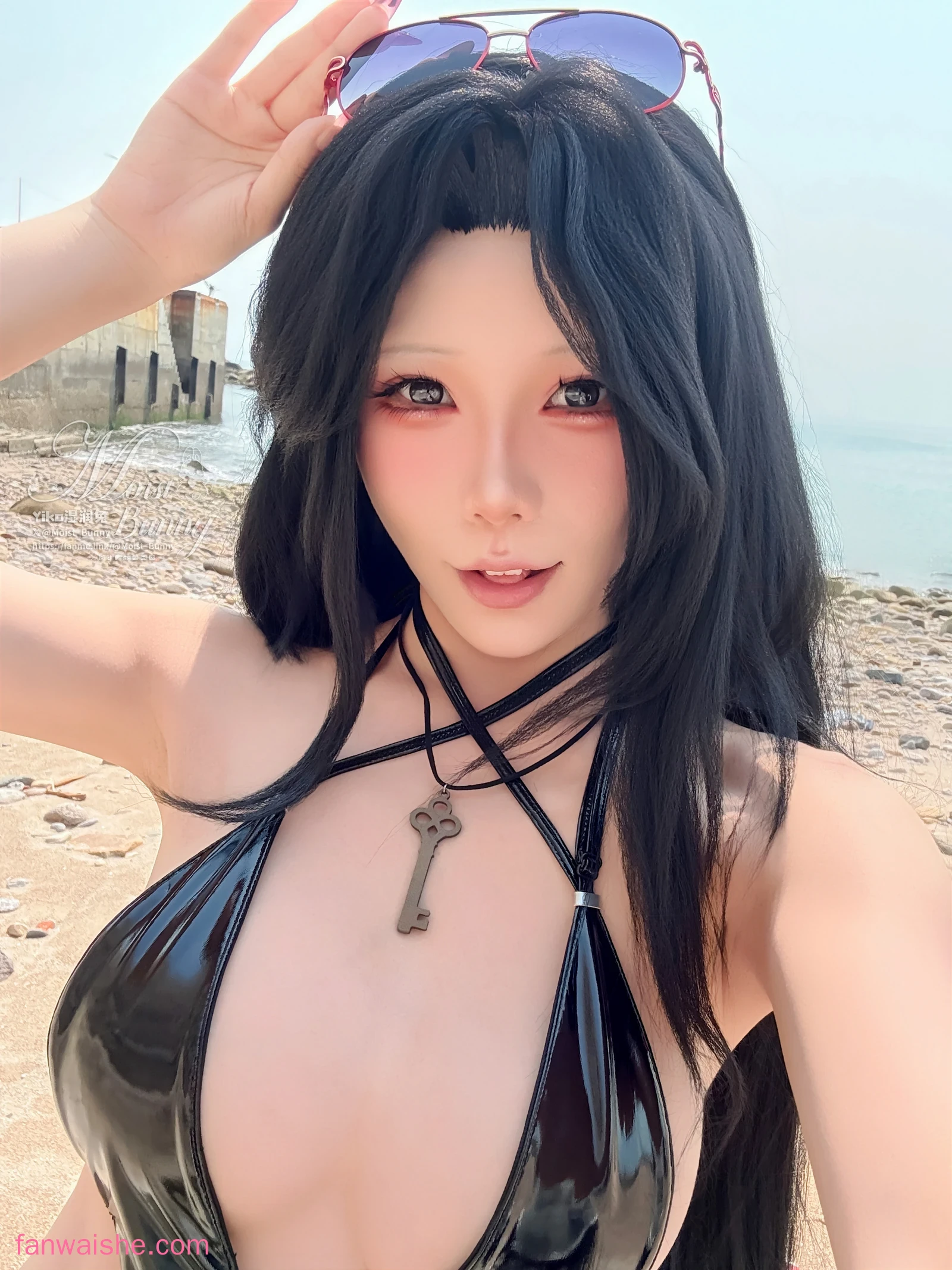 Yiko湿润兔 Yiko湿润兔 NO.050 - 2025泳装限定作 艳阳之下 梅登