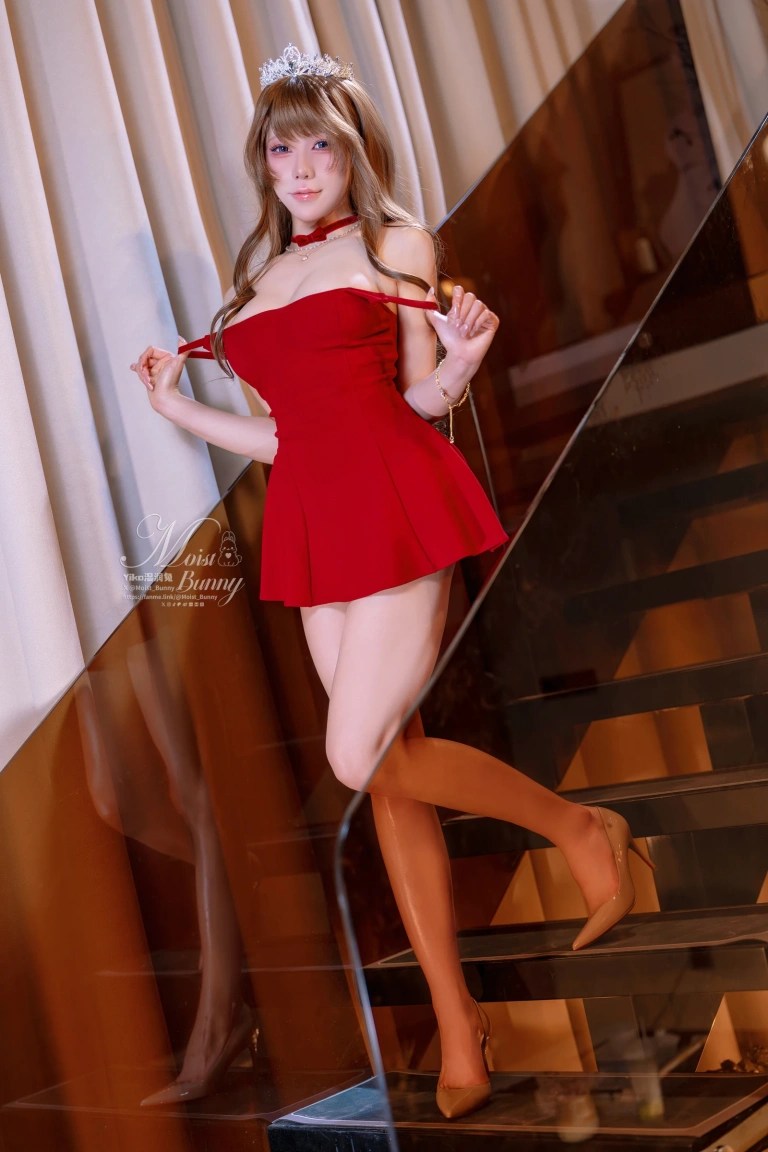 Yiko湿润兔《2025年生日限定-Birthday Party》主题写真：48张全套美图，含1个视频