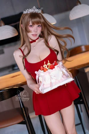 Yiko湿润兔《2025年生日限定-Birthday Party》主题写真：48张全套美图，含1个视频