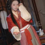 Yiko湿润兔《2026年02月 快马加鞭 金莲迎春》主题写真：94张全套美图，含2个视频