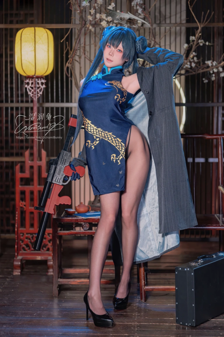 Yiko湿润兔《2026年04月 碧蓝档案 龙华妃咲》主题写真：113张全套美图，含2个视频