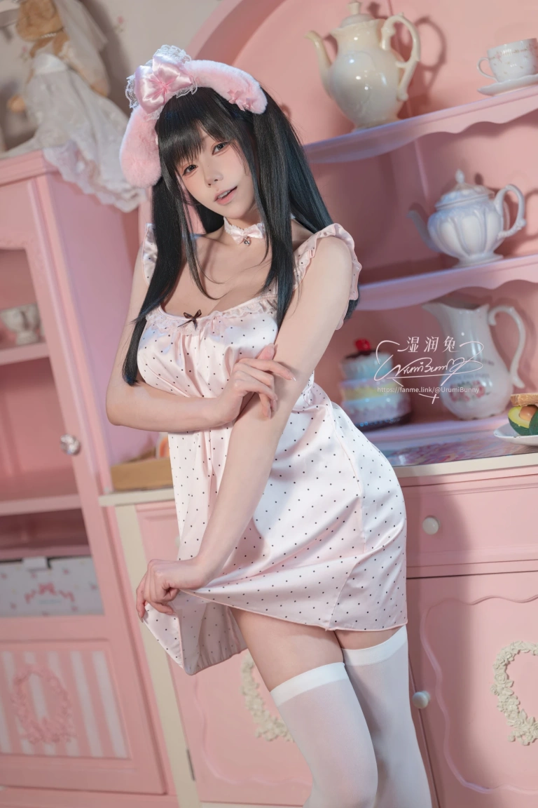 Yiko湿润兔《2026年04月 晚安少女》主题写真：118张全套美图，含3个视频
