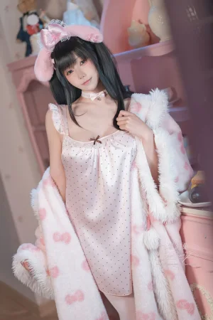 Yiko湿润兔《2026年04月 晚安少女》主题写真：118张全套美图，含3个视频