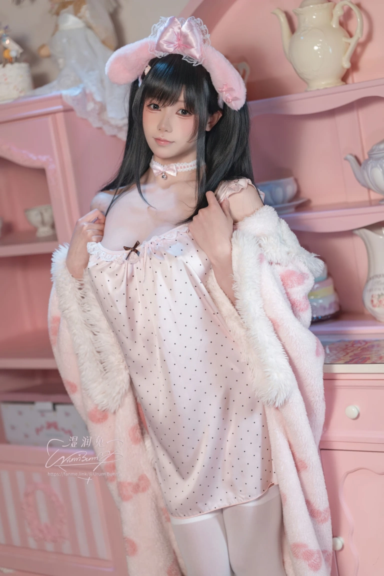 Yiko湿润兔《2026年04月 晚安少女》主题写真：118张全套美图，含3个视频