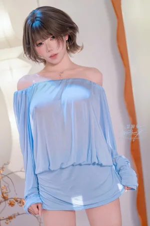 Yiko湿润兔《2026年04月 我的爱妻》主题写真：125张全套美图，含4个视频