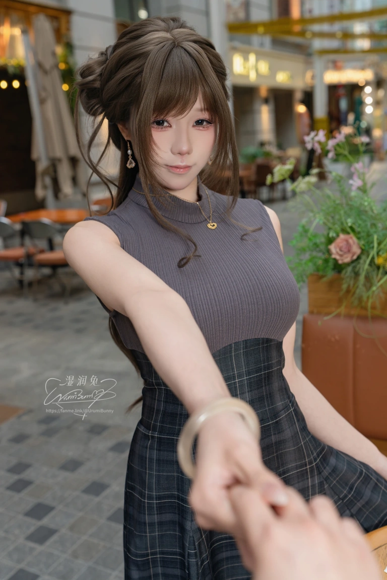 Yiko湿润兔《2026年05月 网友的一日约会》主题写真：120张全套美图，含3个视频