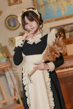 Yiko湿润兔《2026年07月 宠物女仆养成记》主题写真：122张全套美图，含3个视频