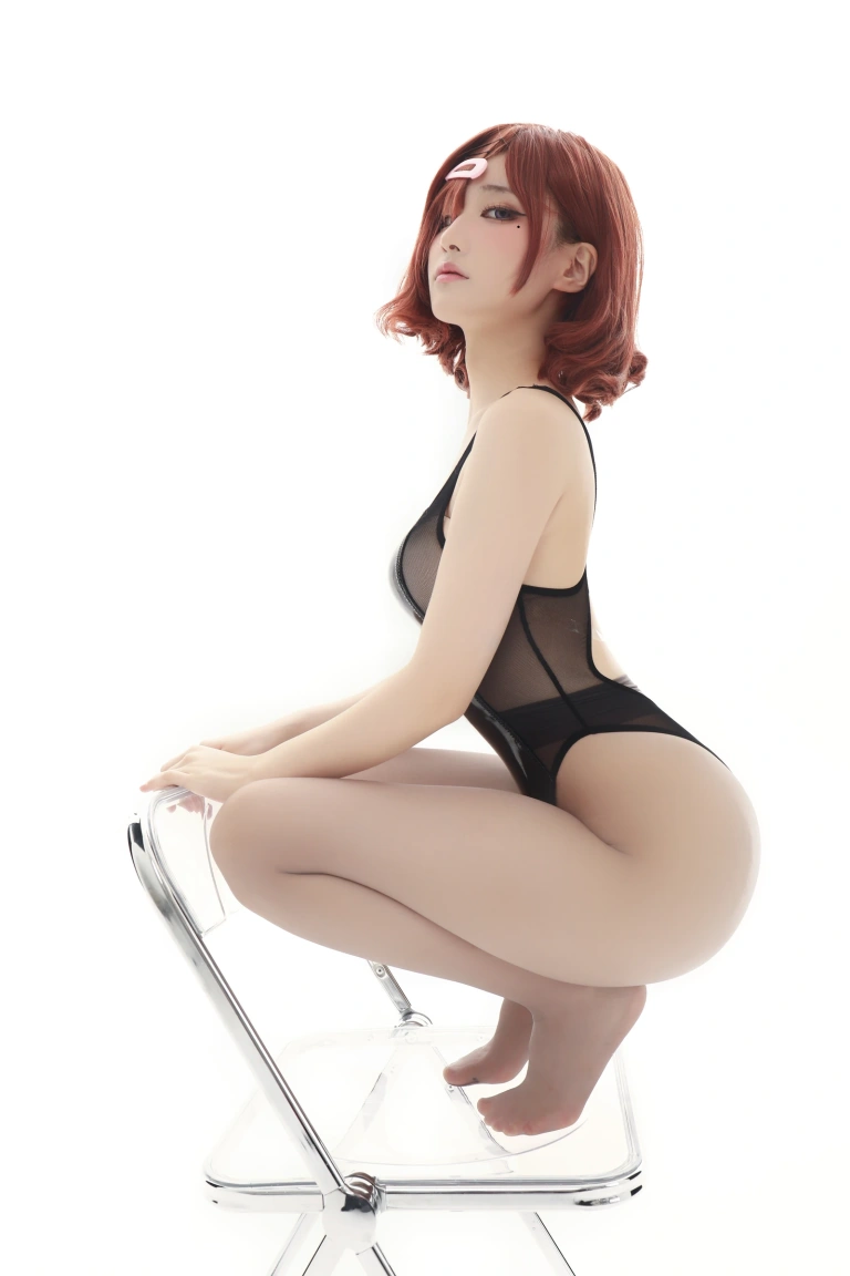 幼愛Youmeko《樋口円香竞泳无衬衫灰丝》主题写真：36张全套美图