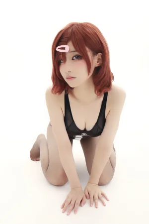 幼愛Youmeko《樋口円香竞泳无衬衫灰丝》主题写真：36张全套美图