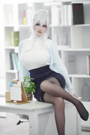 幼愛Youmeko《未亡人雪女》主题写真：70张全套美图