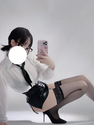 幼愛Youmeko《早安,想吃点什么？》主题写真：28张全套美图